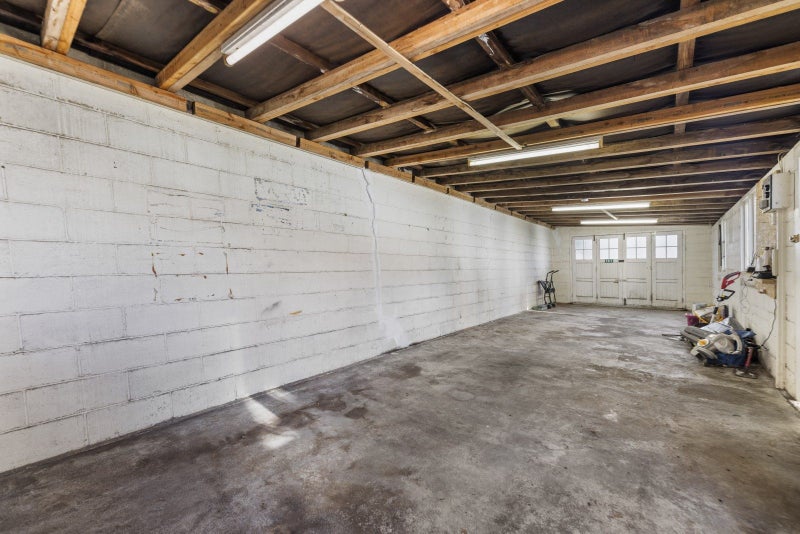 9 Owen Street, Green Island, Dunedin - Carousel 2