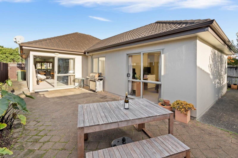 19 Espalier Drive, Henderson, Auckland - Carousel 1