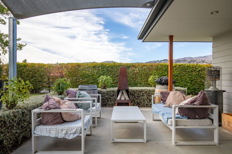 55A Missy Crescent, Mount Pisa - Carousel 2