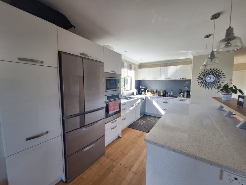 24 Sunset Crescent, Maungatapu, Tauranga - Carousel 2