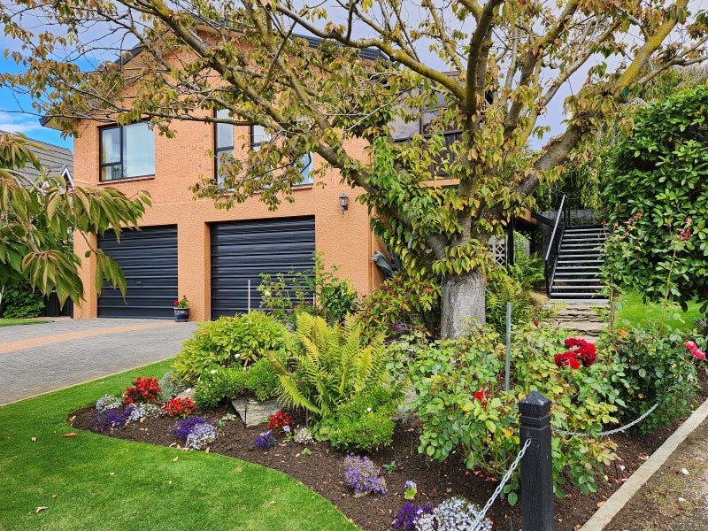 13 O'Neill Crescent, Bridge Hill, Alexandra - Carousel 1