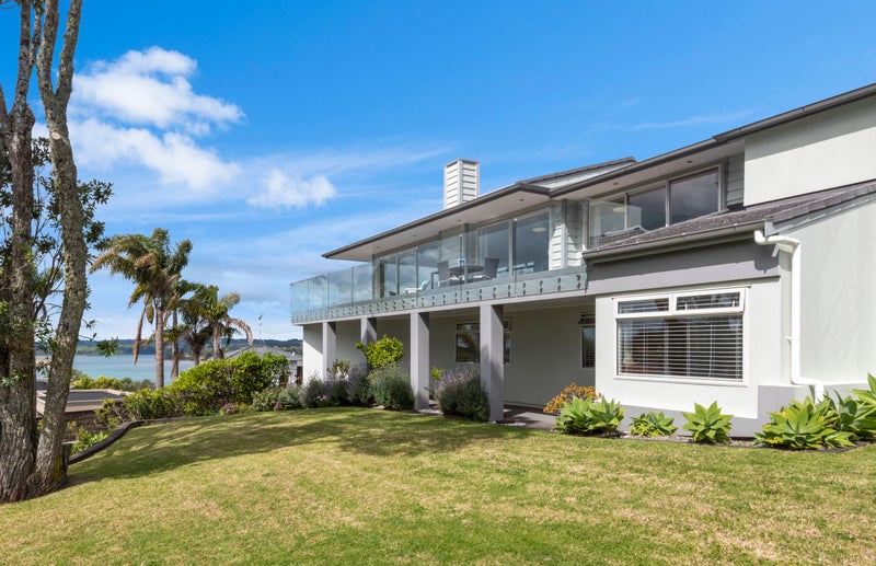 15 Tui Vale Road, Shelly Park, Auckland - Carousel 2