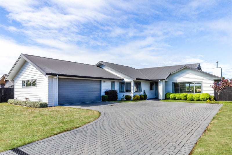 15 Red Setter Grove, Nukuhau, Taupo - Carousel 1