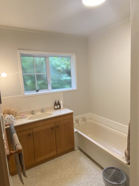 1/16 Waiake Street, Torbay, Auckland - Carousel 15