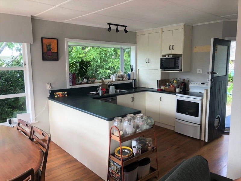 446A St Aubyn Street, Moturoa, New Plymouth - Carousel 2