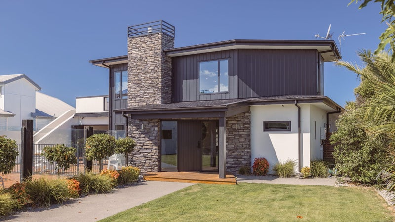 10 Stout Street, Waimairi Beach, Christchurch - Carousel 1