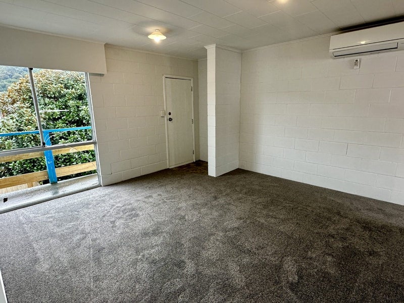 8/43A Merton Street, Trentham, Upper Hutt - Carousel 2