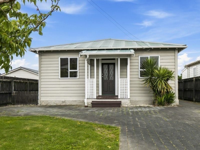 11 Baldwin Street, Moera, Lower Hutt - Carousel 1