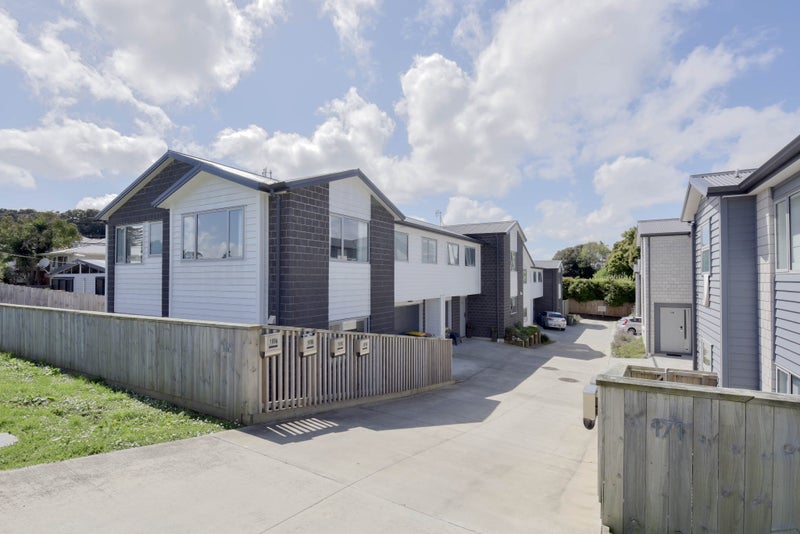 169D Wallace Road, Mangere Bridge, Auckland - Carousel 2