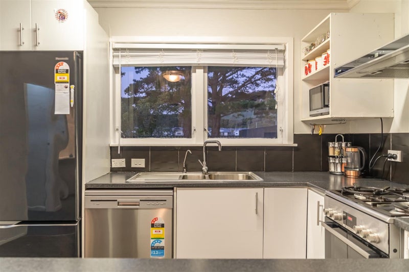 14 Wetherby Grove, Wainuiomata, Lower Hutt - Carousel 2