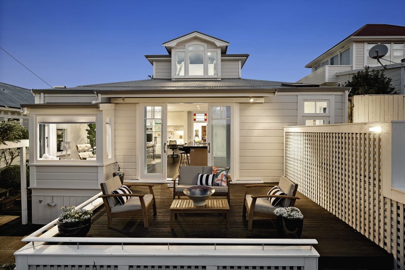 18 Central Terrace, Kelburn, Wellington - Carousel 2