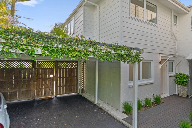 3/41 Ripon Crescent, Meadowbank, Auckland - Carousel 1
