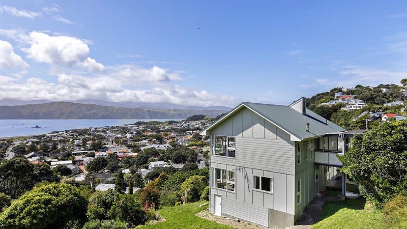 23 Fettes Crescent, Seatoun, Wellington - Carousel 2