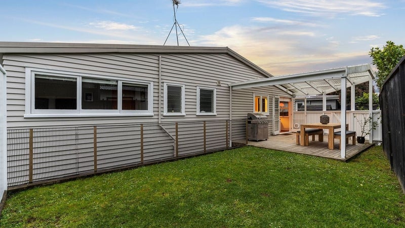 159B Beach Haven Road, Beach Haven, Auckland - Carousel 8