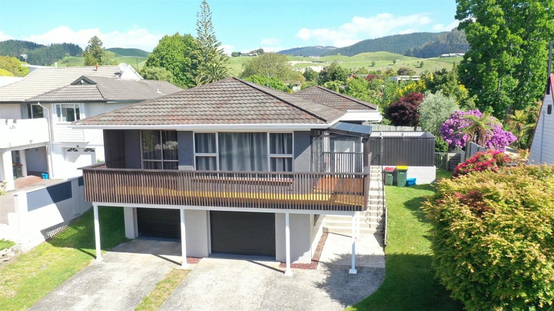 15 Blackmore Drive, Lynmore, Rotorua - Carousel 1