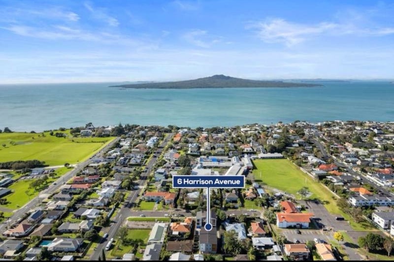 6/6 Harrison Avenue, Belmont, Auckland - Carousel 12