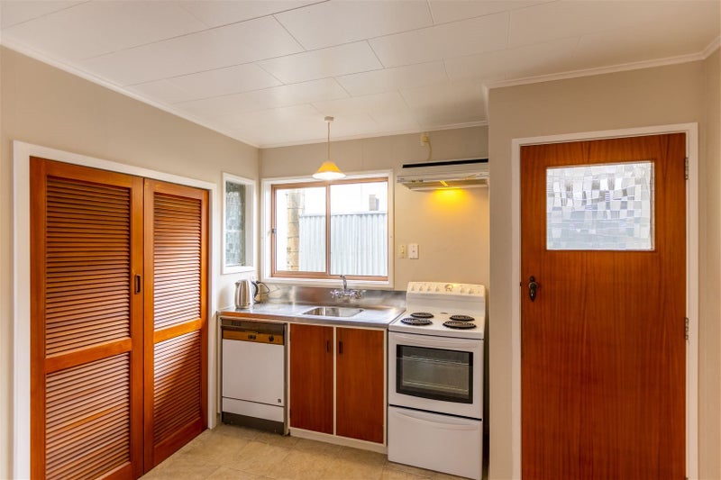 10 Sutherland Street, Tamatea, Napier - Carousel 2