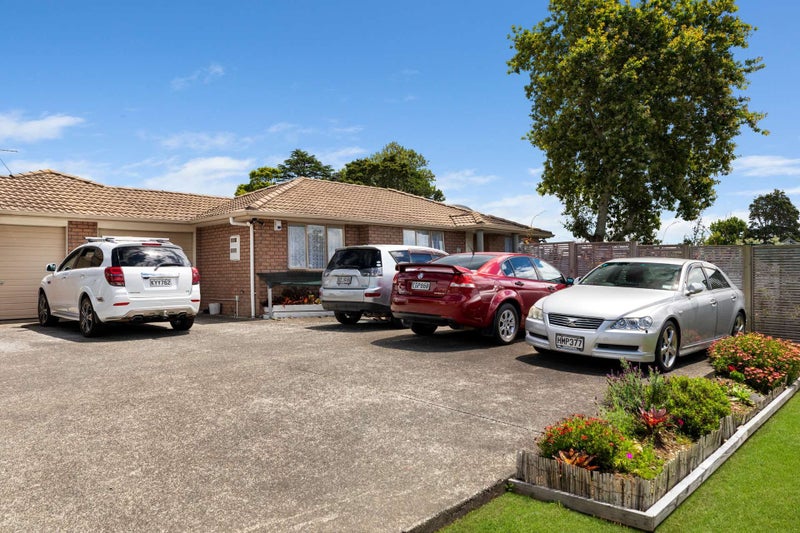 14 Serenity Place, Otara, Auckland - Carousel 1
