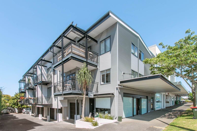 19E Garnet Road, Westmere, Auckland - Carousel 1