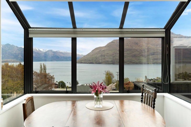 18B Cameron Place, Fernhill, Queenstown - Carousel 2
