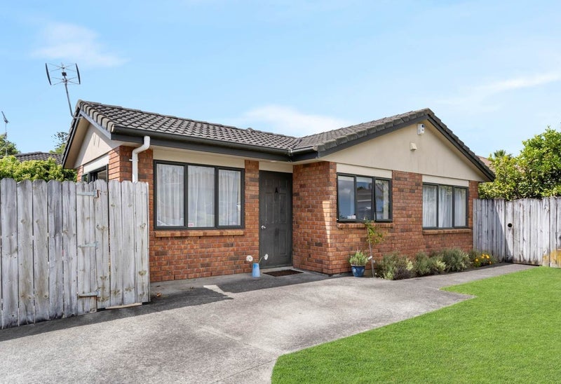 28 Corrofin Drive, East Tamaki, Auckland - Carousel 1