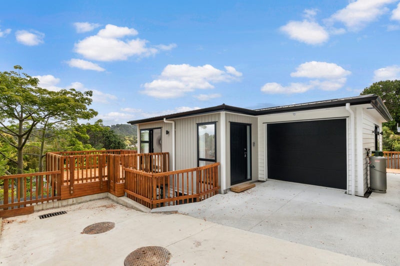 8B Nandana Drive, Glen Eden, Auckland - Carousel 2