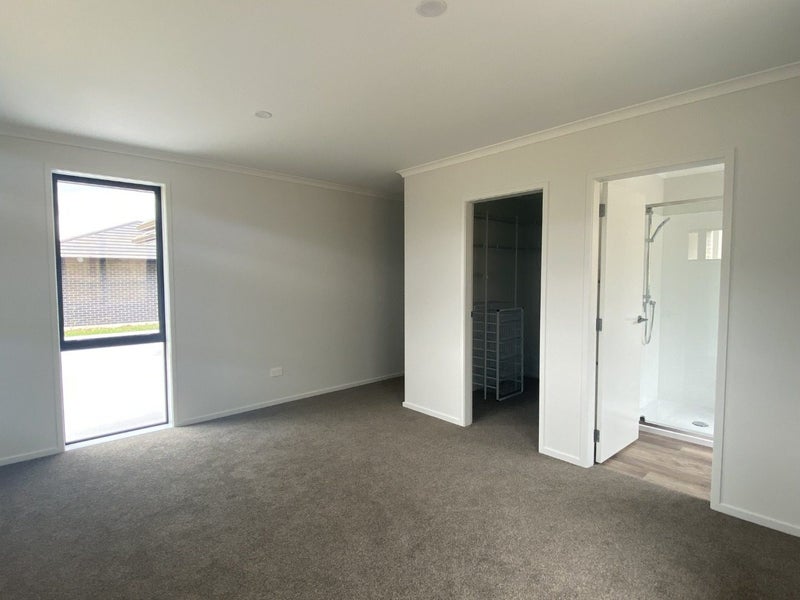 8 Cascade Crescent, Tikipunga, Whangarei - Carousel 10