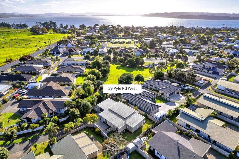 59 Pyle Road West, One Tree Point, Whangārei - Carousel 1