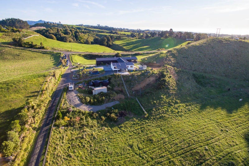 527 Frankley Road, Hurworth, New Plymouth - Carousel 45