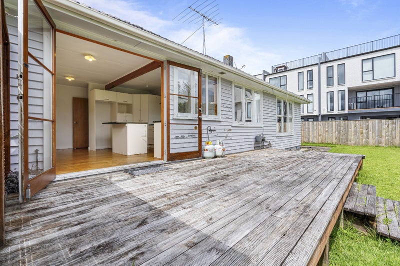 92 Kings Road, Panmure, Auckland - Carousel 2