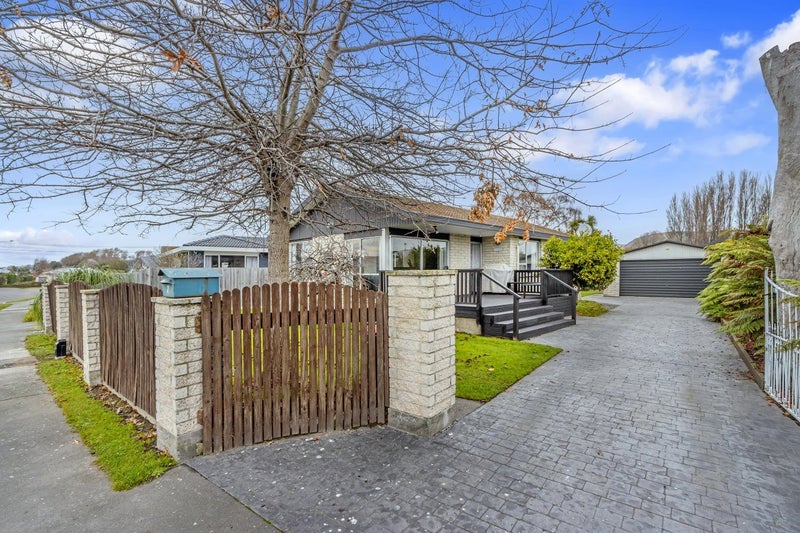 7 Stacey Place, Woolston, Christchurch - Carousel 1