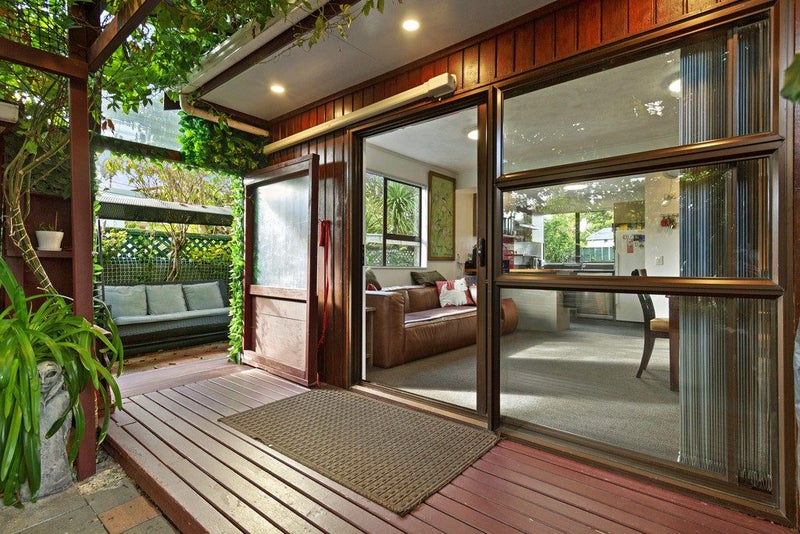 2/45 Copeland Street, Hutt Central, Lower Hutt - Carousel 2
