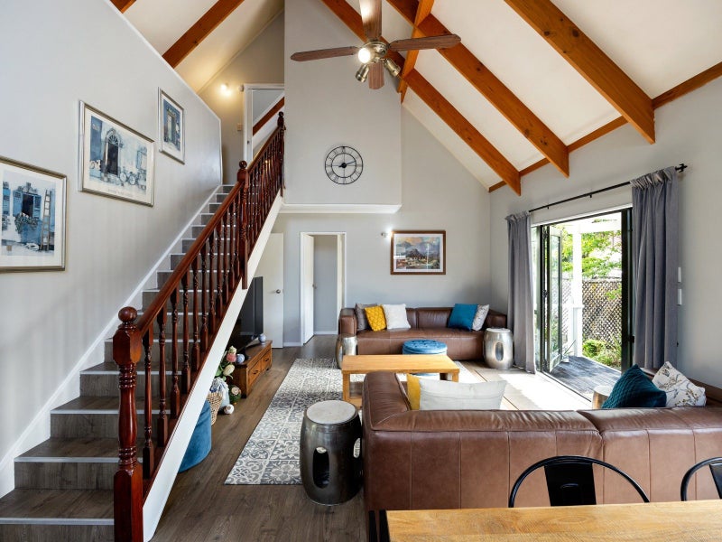 143A Maeroa Road, Maeroa, Hamilton - Carousel 1