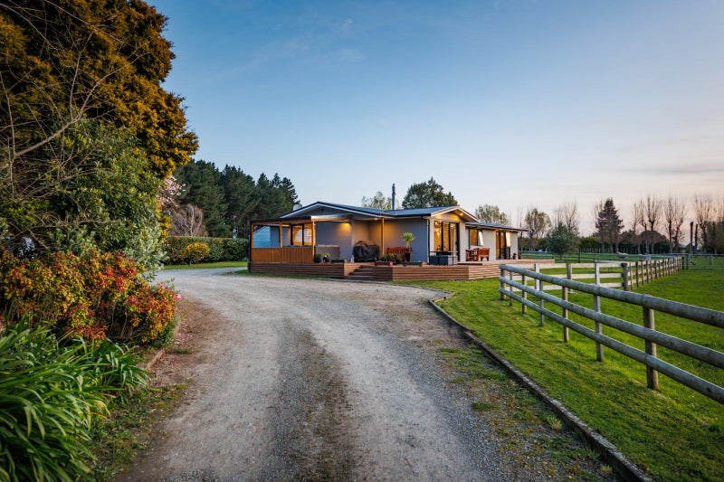 814 Napier Road, Whakarongo, Palmerston North - Carousel 2