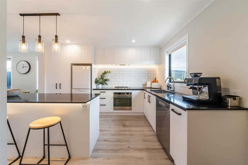 26 Mawai Hakona Drive, Wallaceville, Upper Hutt - Carousel 2