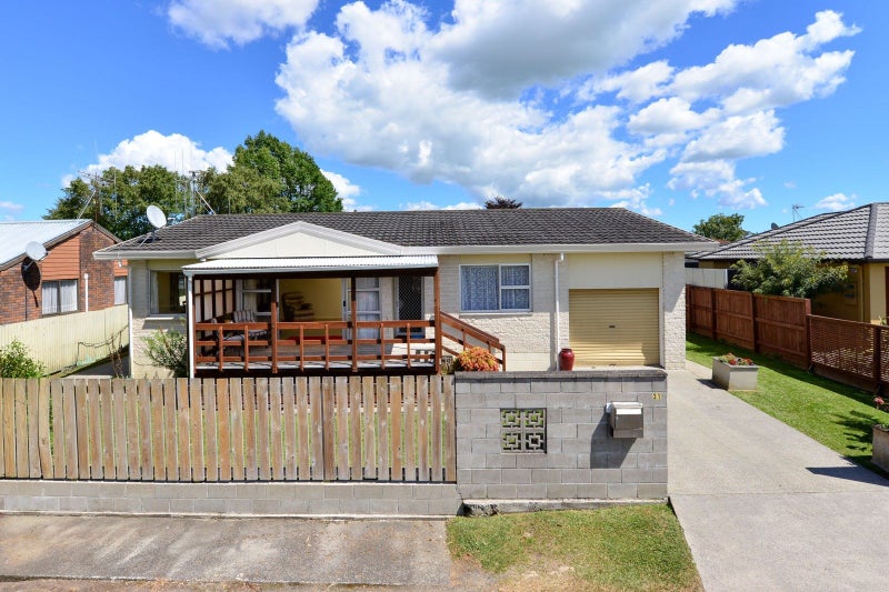 31 Taylor Terrace, St Andrews, Hamilton - Carousel 1