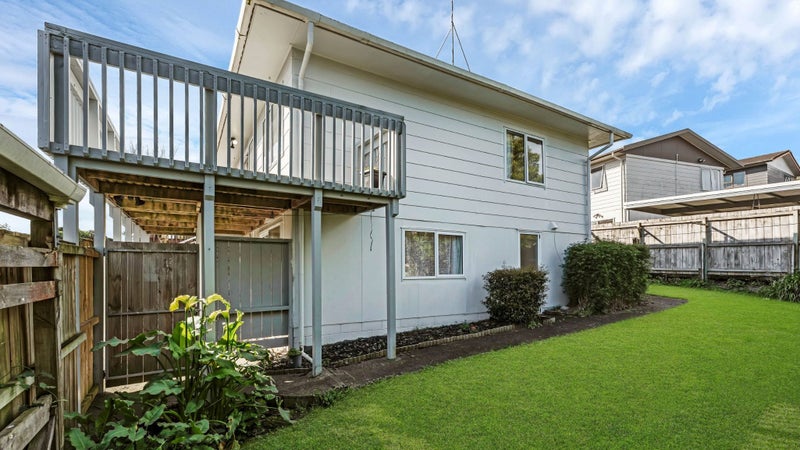 2/52 Cherry Road, Bucklands Beach, Auckland - Carousel 1