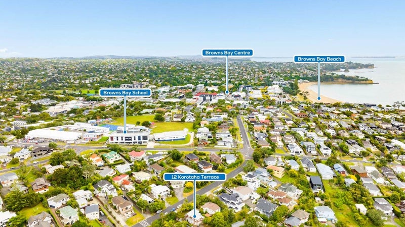 12 Korotaha Terrace, Rothesay Bay, Auckland - Carousel 1