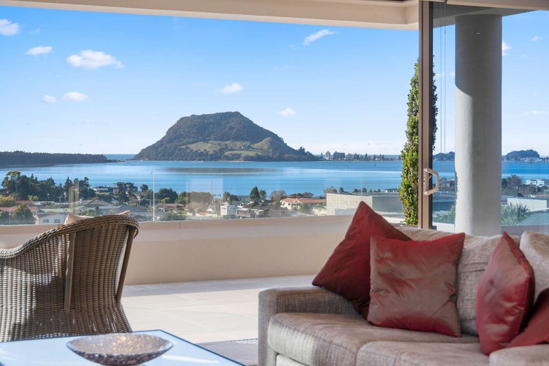 2C Hinewa Road, Otumoetai, Tauranga - Carousel 1