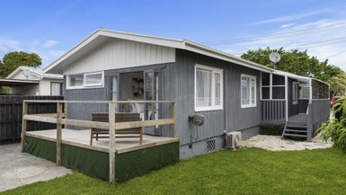 13 Pomaria Road, Henderson, Auckland - Carousel 1