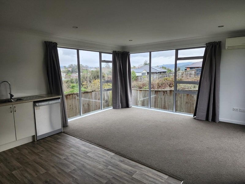 90 Sunstone Crescent, Timberlea, Upper Hutt - Carousel 1