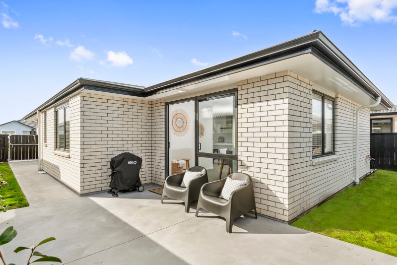 12 TE WHARO DRIVE - Carousel 19