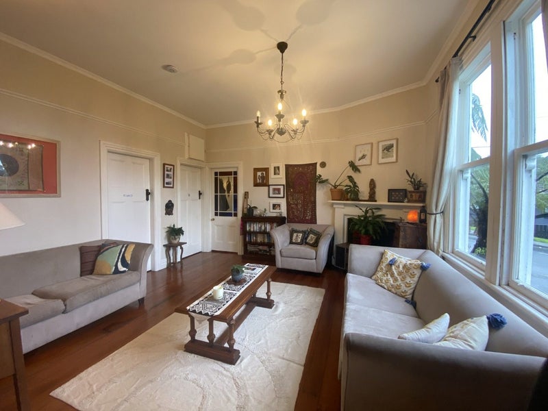 1 Maungaraki Road, Korokoro, Lower Hutt - Carousel 2