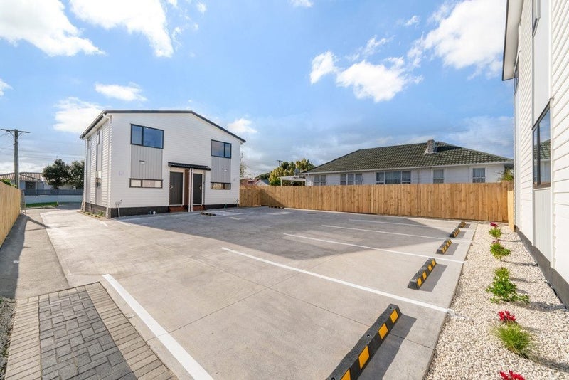 6/3 Royal View Road, Te Atatu South, Auckland - Carousel 14