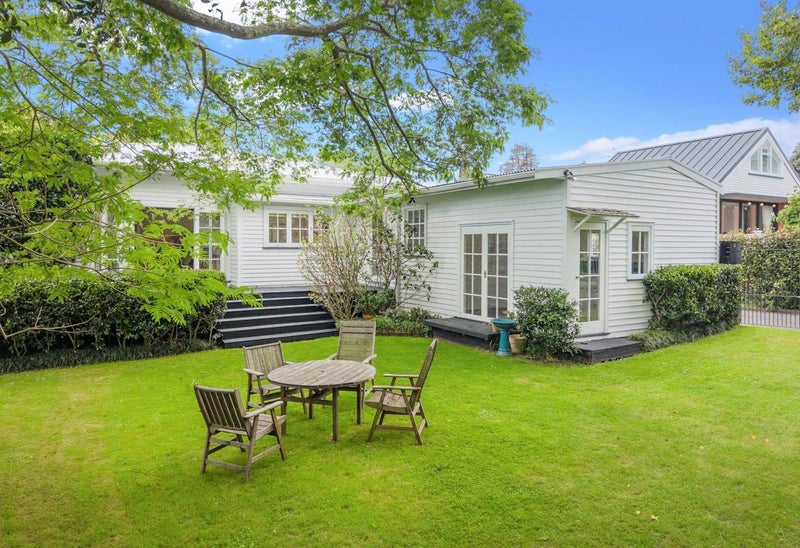 100 Wheturangi Road, Greenlane, Auckland - Carousel 21