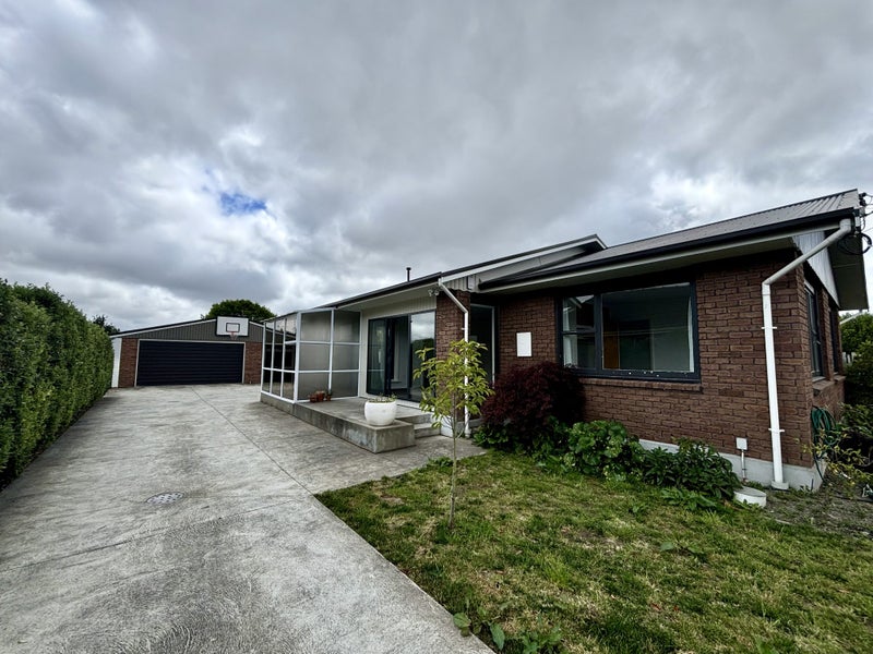 6 Strathfield Avenue, Dallington, Christchurch - Carousel 2