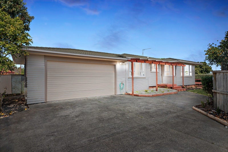 5A Kauri Drive, Waiuku, Waiuku - Carousel 1