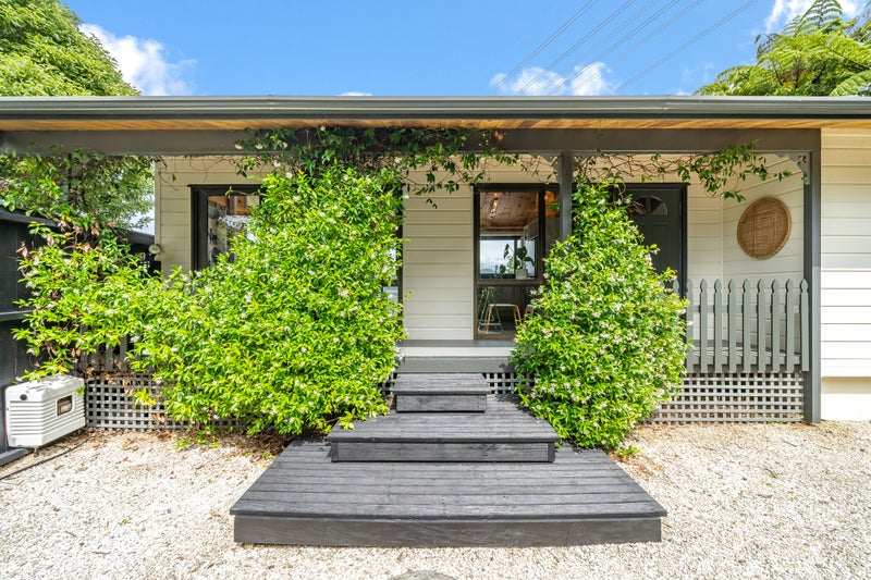 28 Matuhi Street, Tirohanga, Lower Hutt - Carousel 1