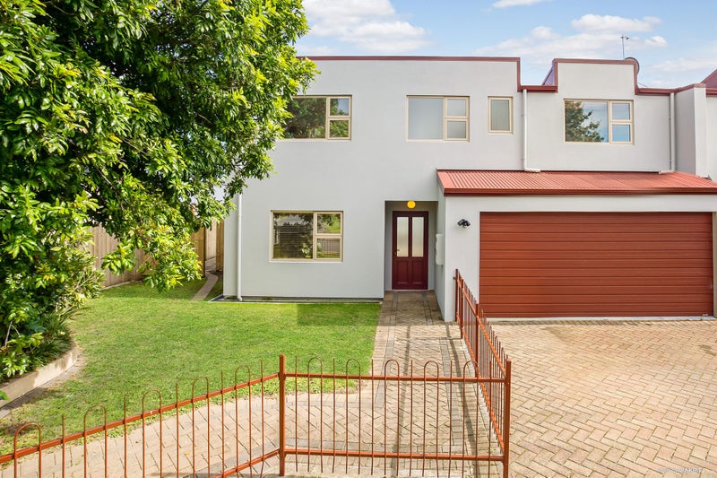 29A Claudelands Road, Hamilton East, Hamilton - Carousel 1