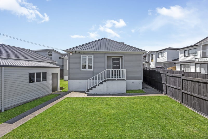 39 Bremner Avenue, Mount Roskill, Auckland - Carousel 2